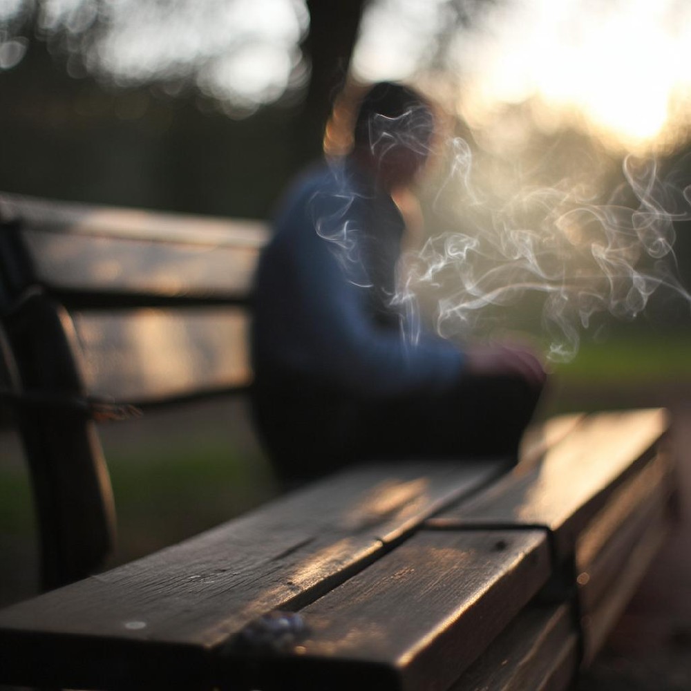 抽烟一年戒烟难吗？一年烟龄的戒烟挑战